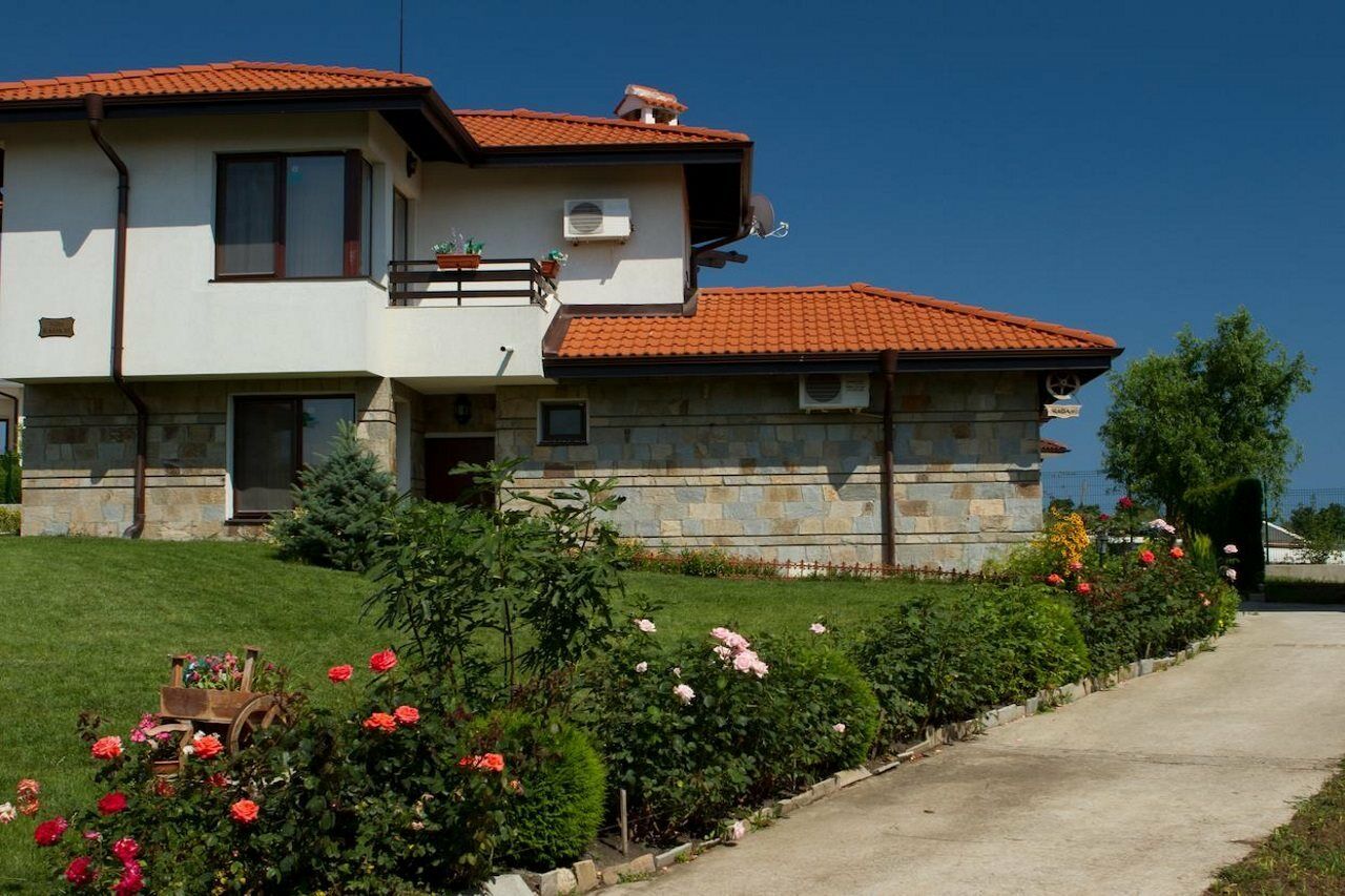 סאני ביץ' Villa On The Black Sea מראה חיצוני תמונה